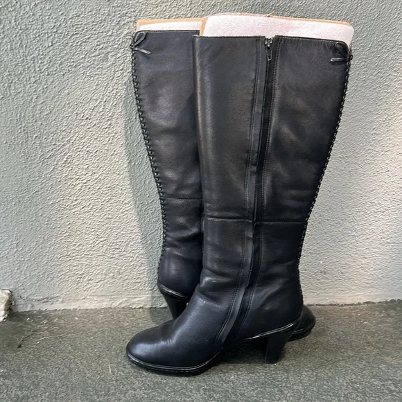 Sofft Knee High Black Heeled Boots Classic Leather Goth Comfort Sz 7.5 - Picture 6 of 11